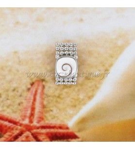   Square Saint Lucia eye pendant with pearl ribbon in silver 35